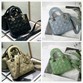 Picture of Dior Lady Handbags _SKUfw141274895fw